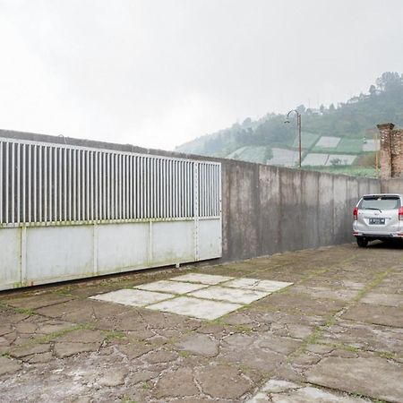 Reddoorz Near Candi Cetho Karanganyar Karanganyar  المظهر الخارجي الصورة