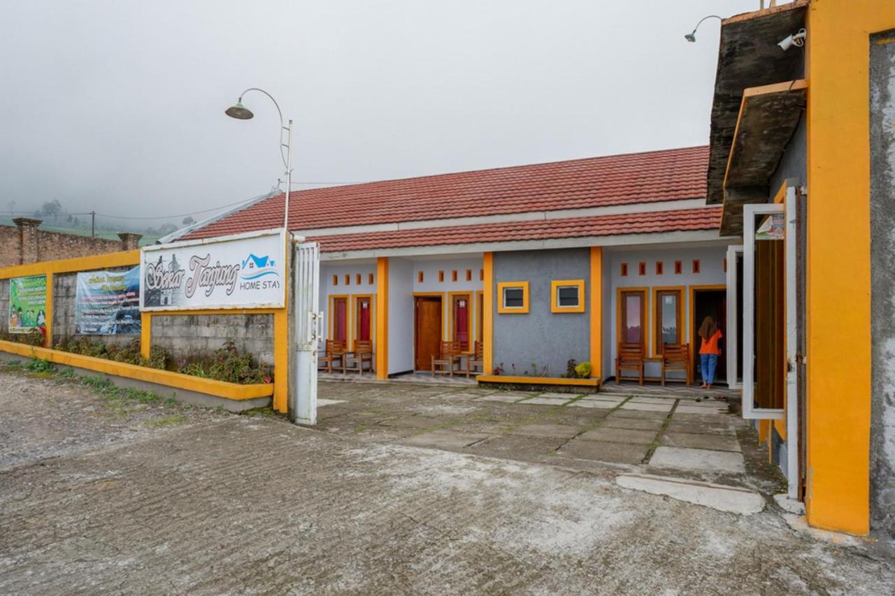 Reddoorz Near Candi Cetho Karanganyar Karanganyar  المظهر الخارجي الصورة
